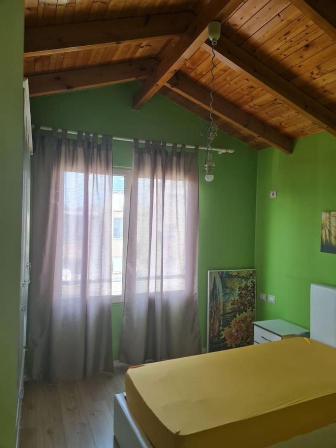 Penthahouse Shallvare Tirana Exteriör bild